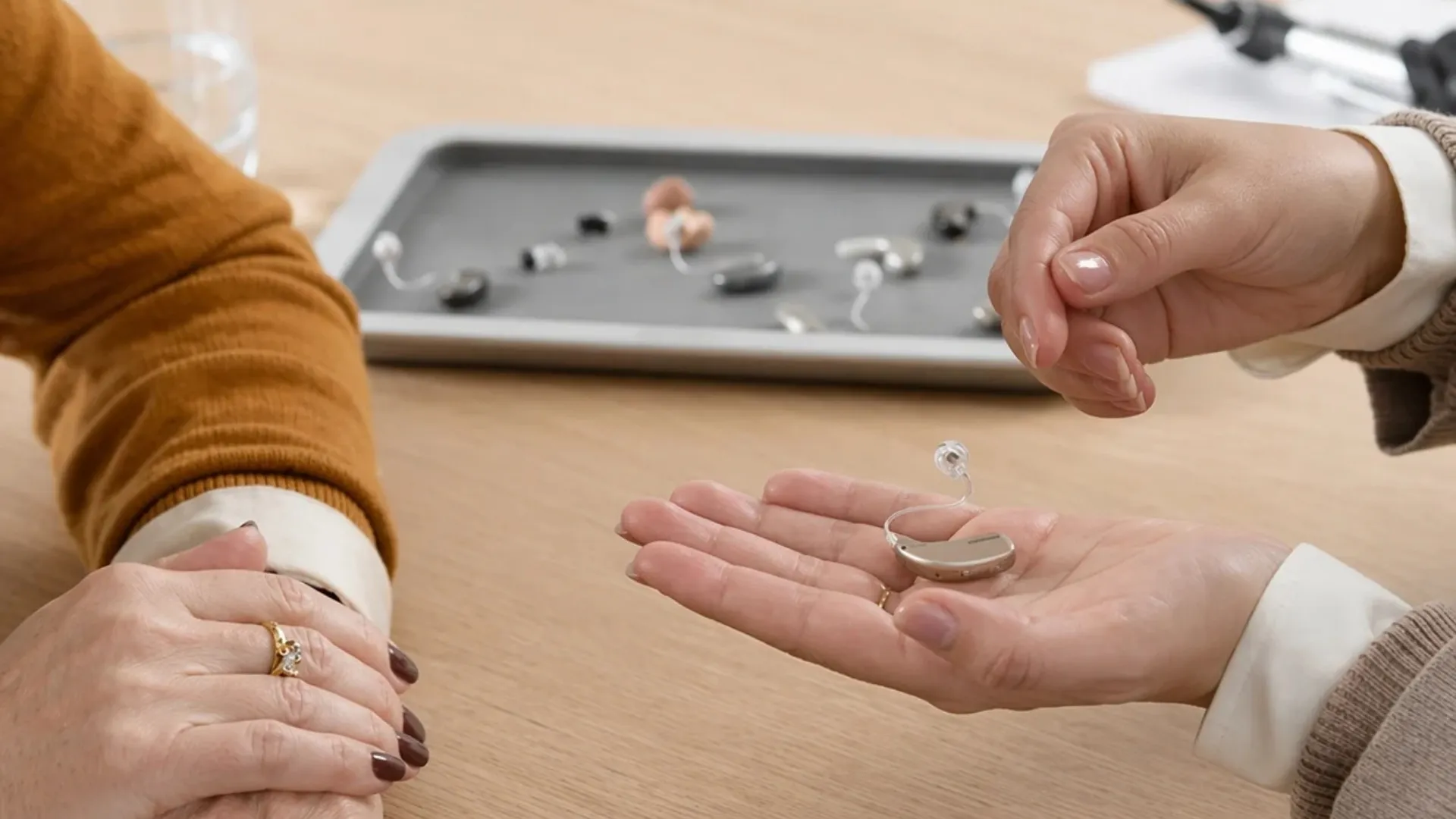 Learn how to choose the right hearing aid based on your hearing loss, lifestyle, listening environments, smartphone use, battery preferences, and everyday communication needs.